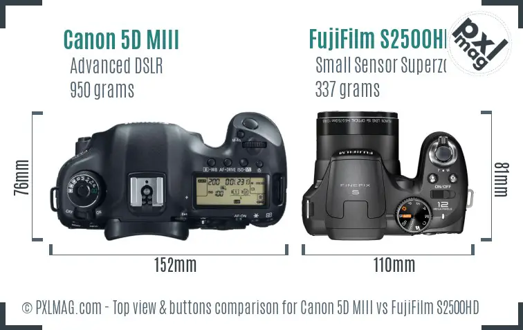 Canon 5D MIII vs FujiFilm S2500HD top view buttons comparison Canon 5D MIII vs FujiFilm S2500HD top view buttons comparison