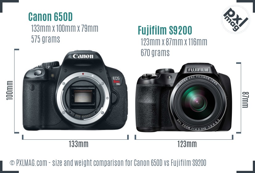 Canon 650D vs Fujifilm S9200 size comparison