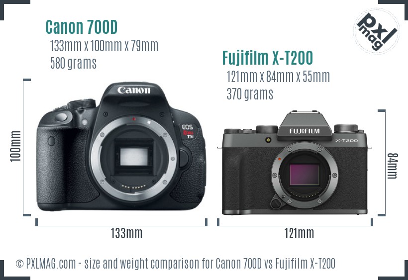 Canon 700D vs Fujifilm X-T200 size comparison