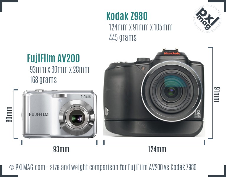 FujiFilm AV200 vs Kodak Z980 size comparison