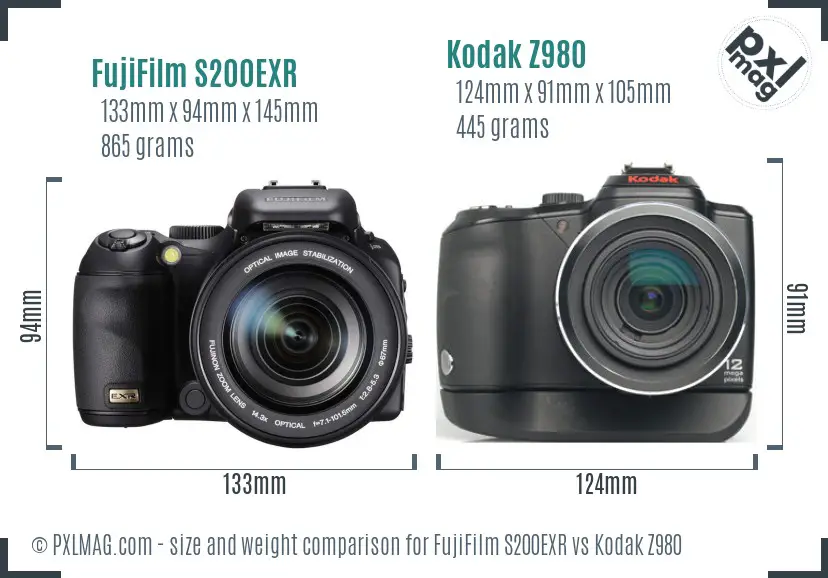 FujiFilm S200EXR vs Kodak Z980 size comparison FujiFilm S200EXR vs Kodak Z980 size comparison