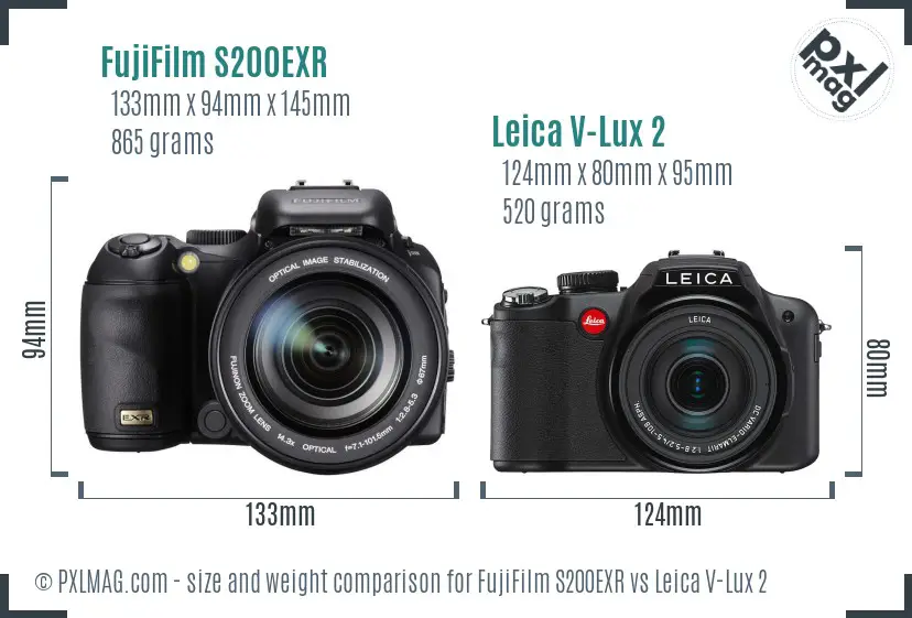 FujiFilm S200EXR vs Leica V-Lux 2 size comparison