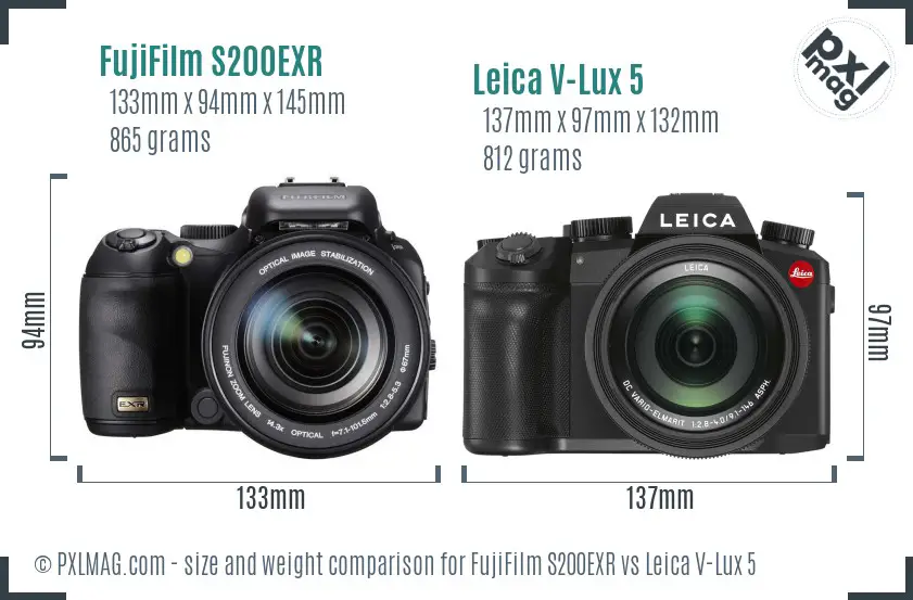 FujiFilm S200EXR vs Leica V-Lux 5 size comparison