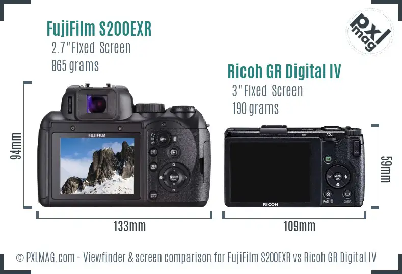 FujiFilm S200EXR vs Ricoh GR Digital IV Screen and Viewfinder comparison
