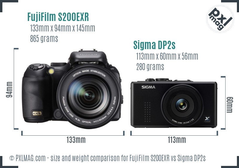 FujiFilm S200EXR vs Sigma DP2s size comparison