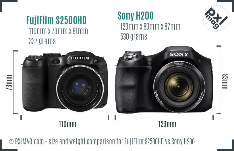 FujiFilm S2500HD vs Sony H200 size comparison