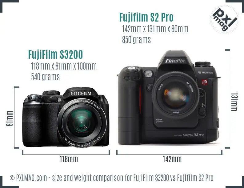 FujiFilm S3200 vs Fujifilm S2 Pro size comparison