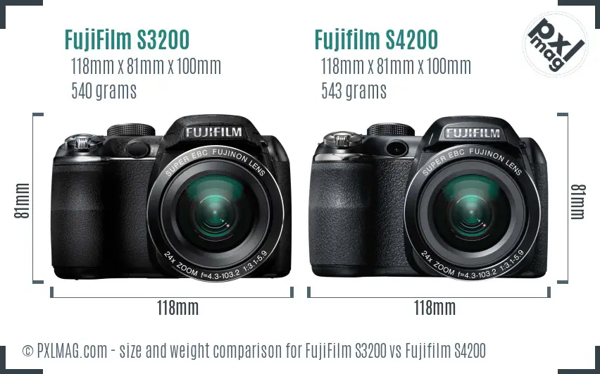 FujiFilm S3200 vs Fujifilm S4200 size comparison
