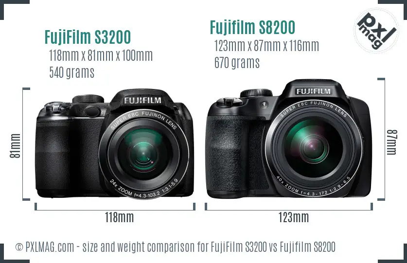 FujiFilm S3200 vs Fujifilm S8200 size comparison