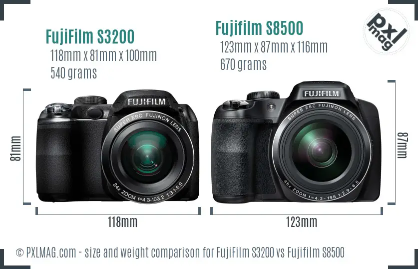FujiFilm S3200 vs Fujifilm S8500 size comparison