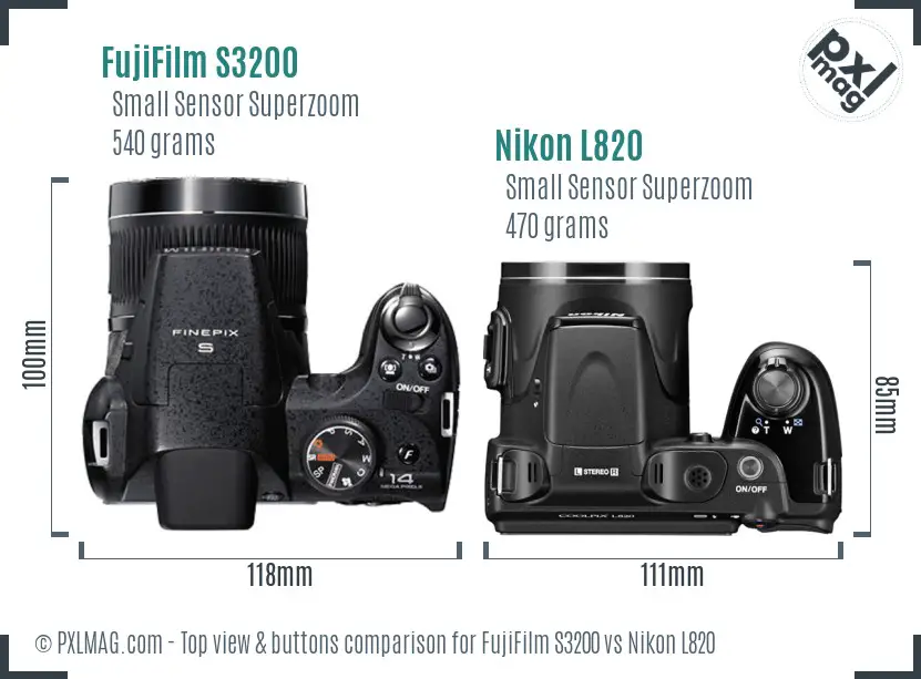 FujiFilm S3200 vs Nikon L820 top view buttons comparison