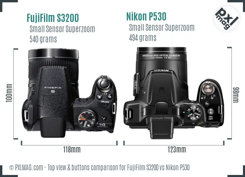 FujiFilm S3200 vs Nikon P530 top view buttons comparison