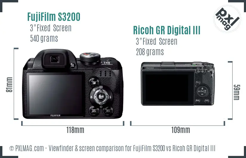 FujiFilm S3200 vs Ricoh GR Digital III Screen and Viewfinder comparison