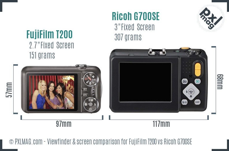 FujiFilm T200 vs Ricoh G700SE Screen and Viewfinder comparison