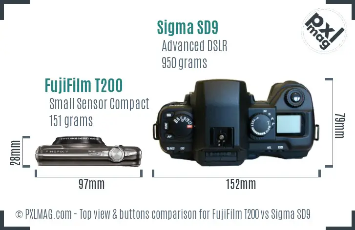 FujiFilm T200 vs Sigma SD9 top view buttons comparison FujiFilm T200 vs Sigma SD9 top view buttons comparison