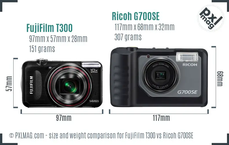 FujiFilm T300 vs Ricoh G700SE size comparison