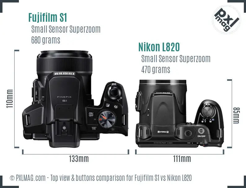 Fujifilm S1 vs Nikon L820 top view buttons comparison