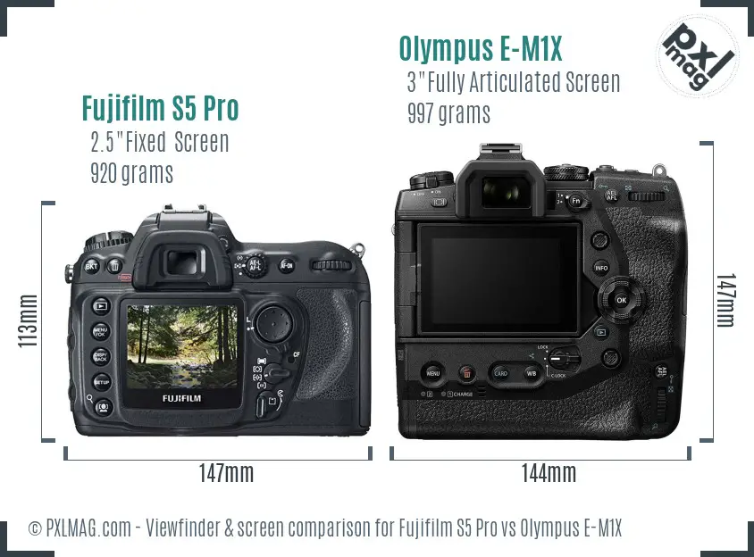 Fujifilm S5 Pro vs Olympus E-M1X Screen and Viewfinder comparison