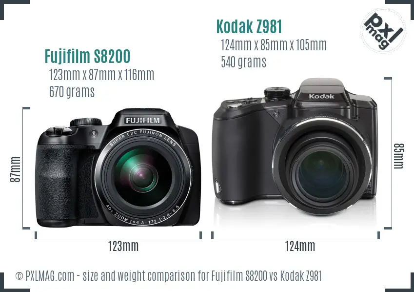 Fujifilm S8200 vs Kodak Z981 size comparison