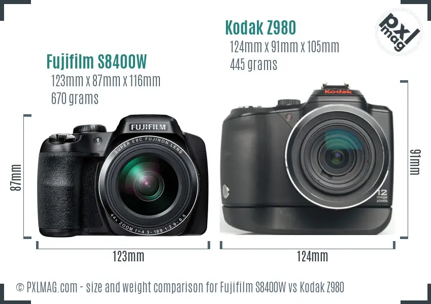 Fujifilm S8400W vs Kodak Z980 size comparison