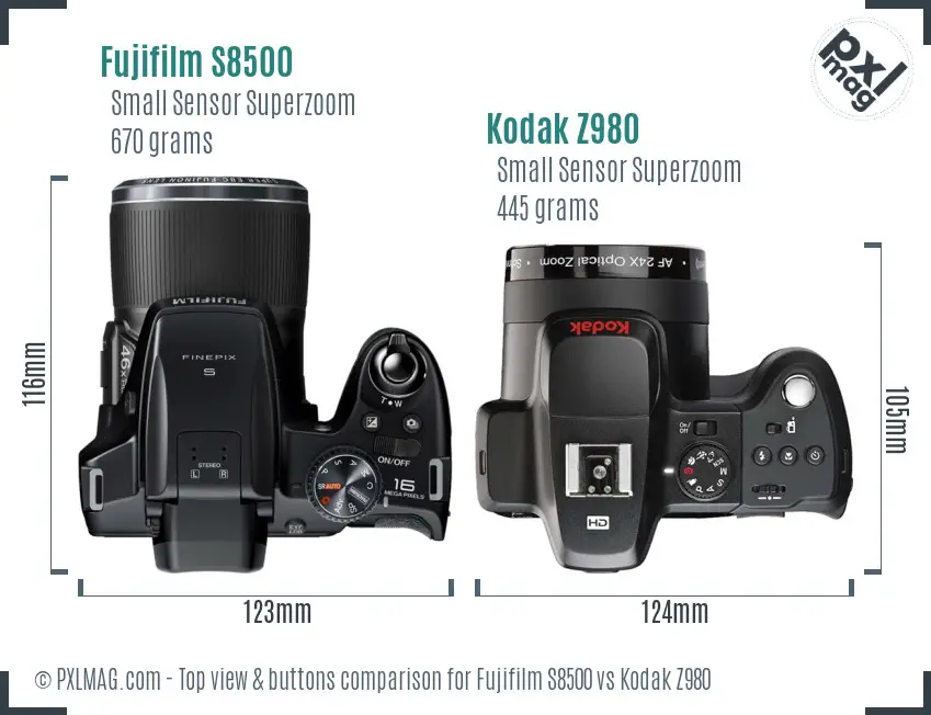 Fujifilm S8500 vs Kodak Z980 top view buttons comparison Fujifilm S8500 vs Kodak Z980 top view buttons comparison