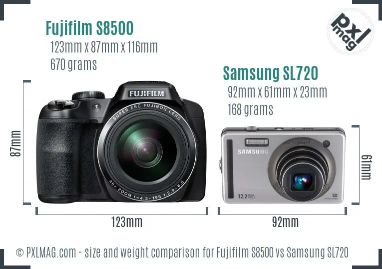 Fujifilm S8500 vs Samsung SL720 size comparison