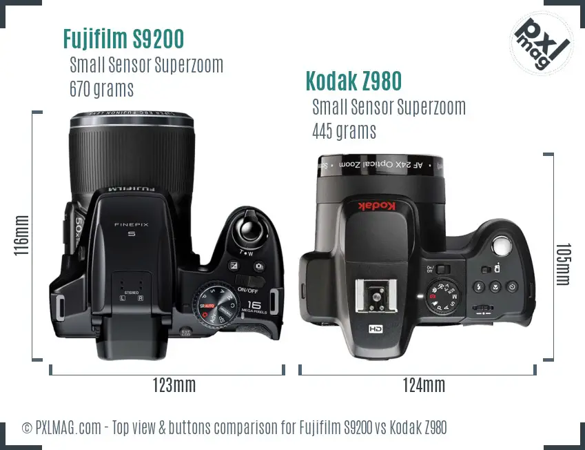 Fujifilm S9200 vs Kodak Z980 top view buttons comparison Fujifilm S9200 vs Kodak Z980 top view buttons comparison