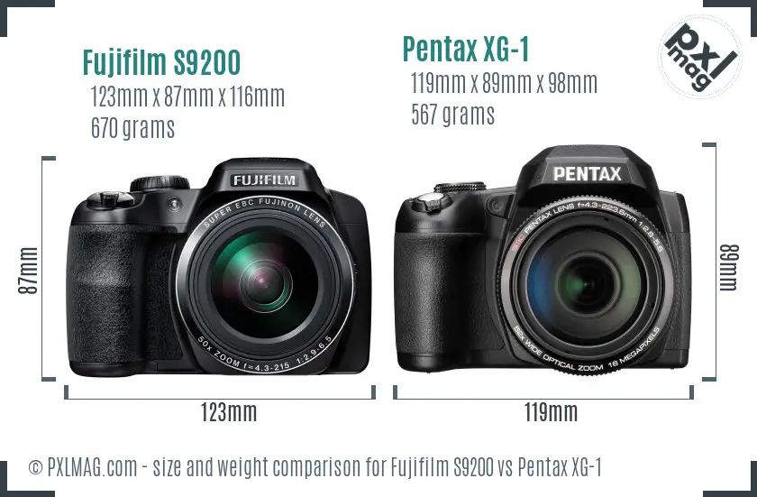 Fujifilm S9200 vs Pentax XG-1 size comparison