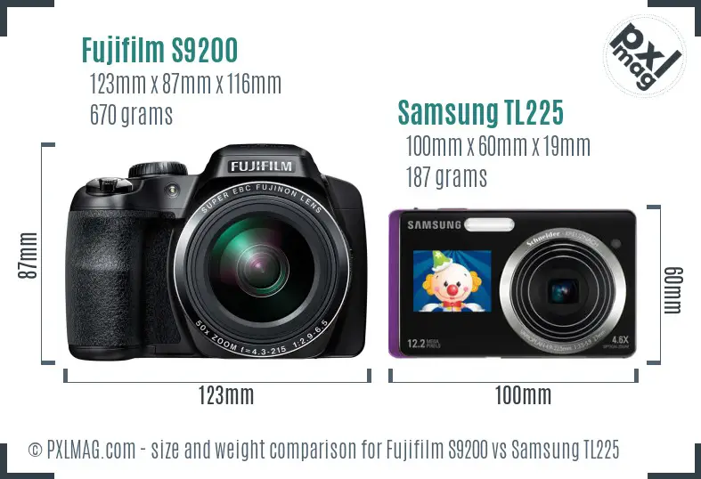Fujifilm S9200 vs Samsung TL225 size comparison