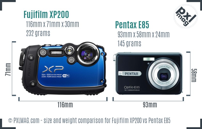 Fujifilm XP200 vs Pentax E85 size comparison