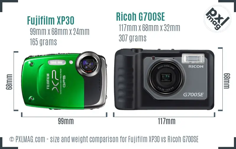 Fujifilm XP30 vs Ricoh G700SE size comparison