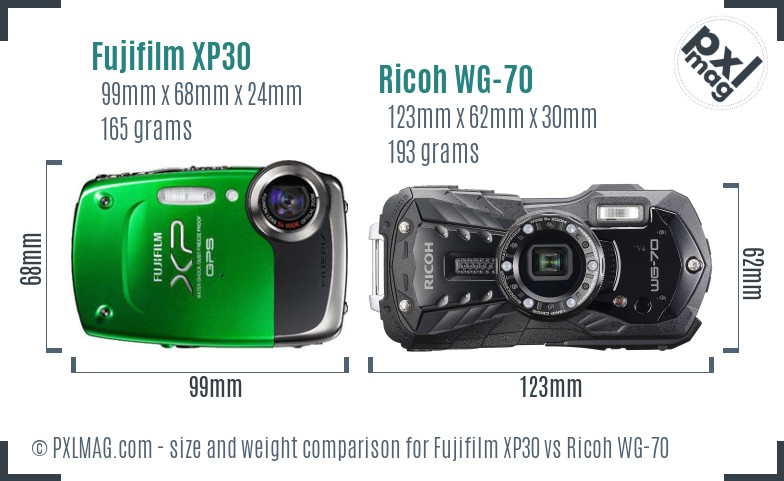 Fujifilm XP30 vs Ricoh WG-70 size comparison