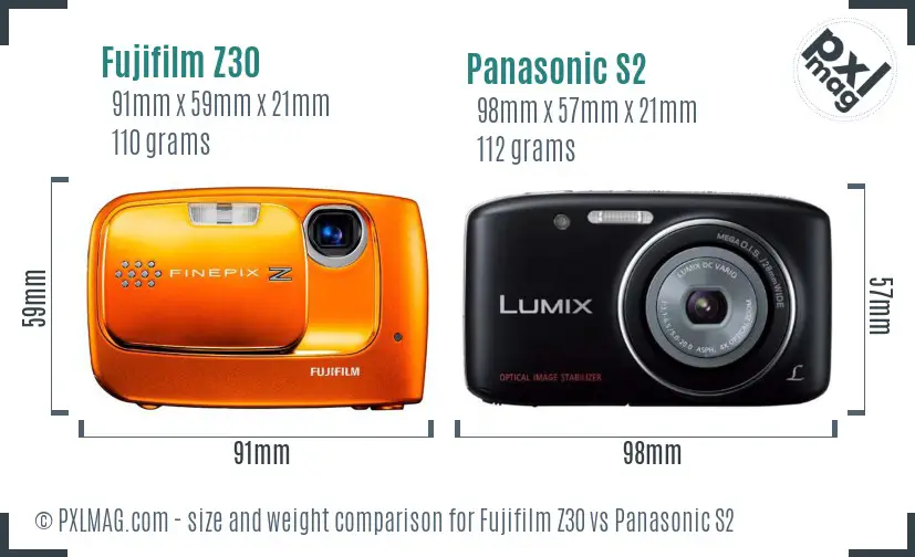 Fujifilm Z30 vs Panasonic S2 size comparison