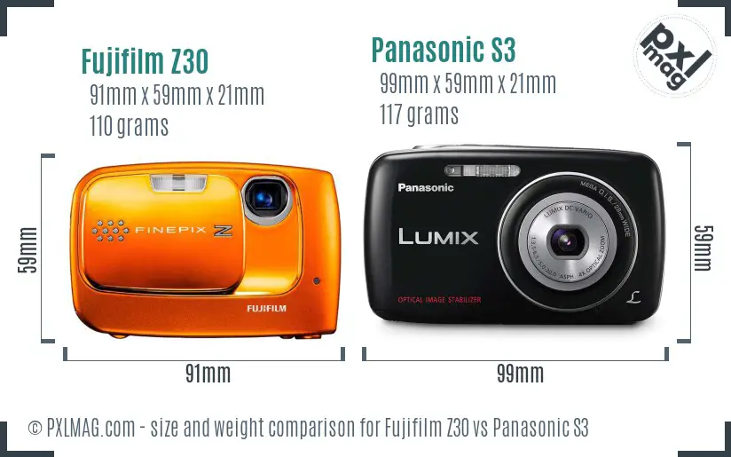 Fujifilm Z30 vs Panasonic S3 size comparison