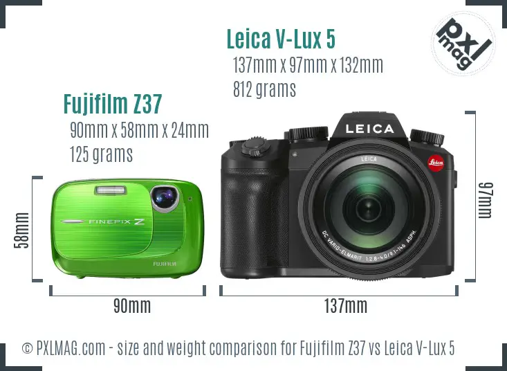 Fujifilm Z37 vs Leica V-Lux 5 size comparison