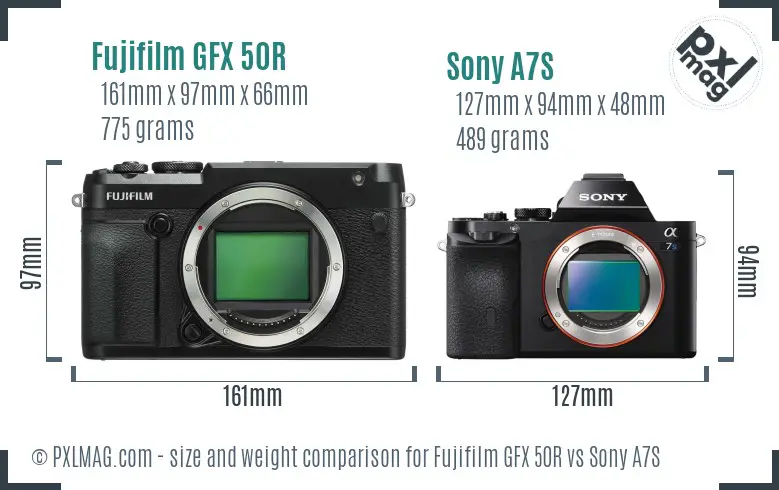 Fujifilm GFX 50R vs Sony A7S size comparison