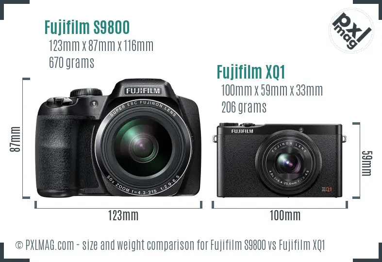 Fujifilm S9800 vs Fujifilm XQ1 size comparison