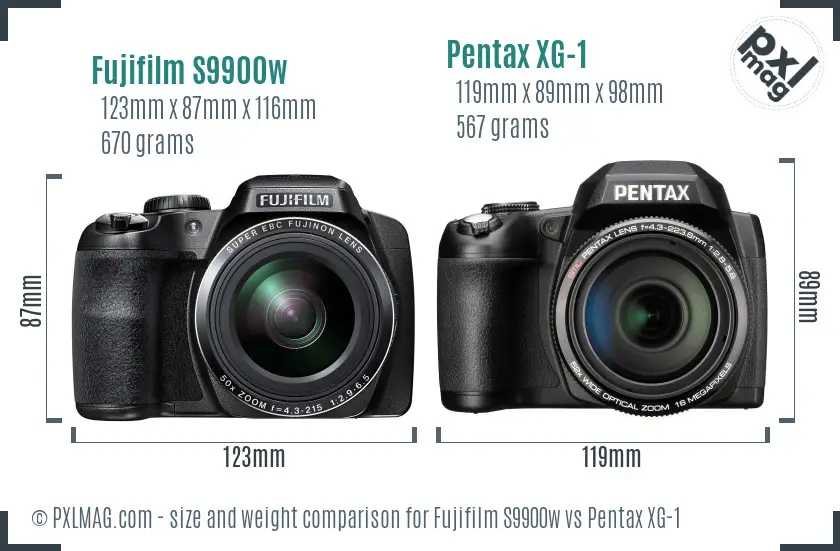 Size comparison between Fujifilm S9900w and Pentax XG-1