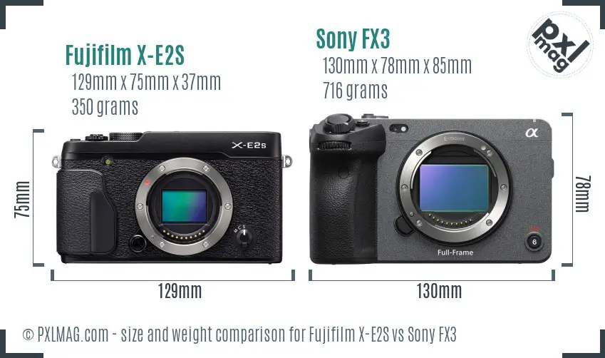 Fujifilm X-E2S vs Sony FX3 size comparison