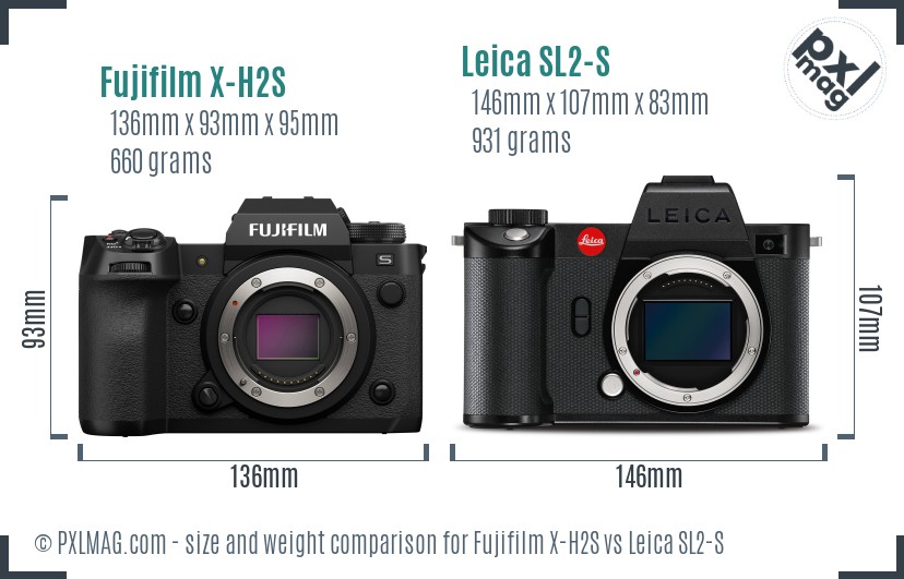 Fujifilm X-H2S vs Leica SL2-S size comparison