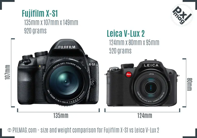 Fujifilm X-S1 vs Leica V-Lux 2 size comparison Fujifilm X-S1 vs Leica V-Lux 2 size comparison