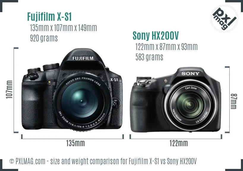 Fujifilm X-S1 vs Sony HX200V size comparison