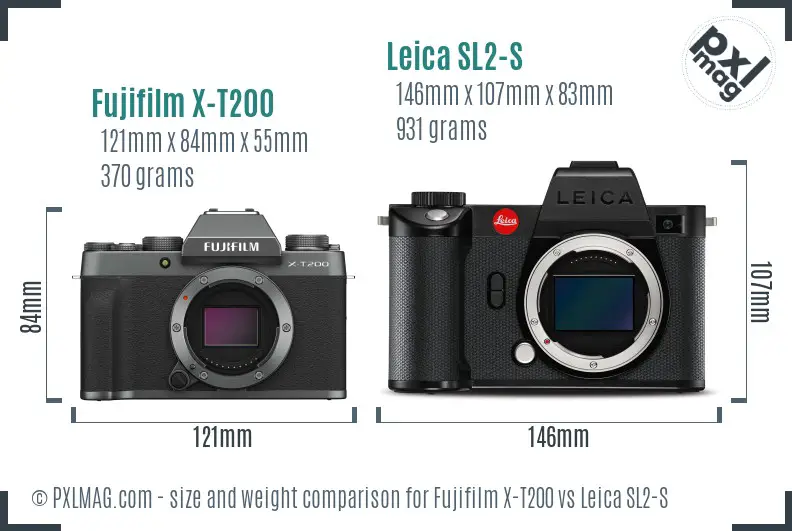 Fujifilm X-T200 vs Leica SL2-S size comparison