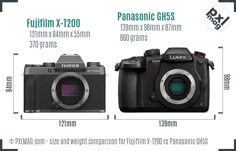 Fujifilm X-T200 vs Panasonic GH5S size comparison