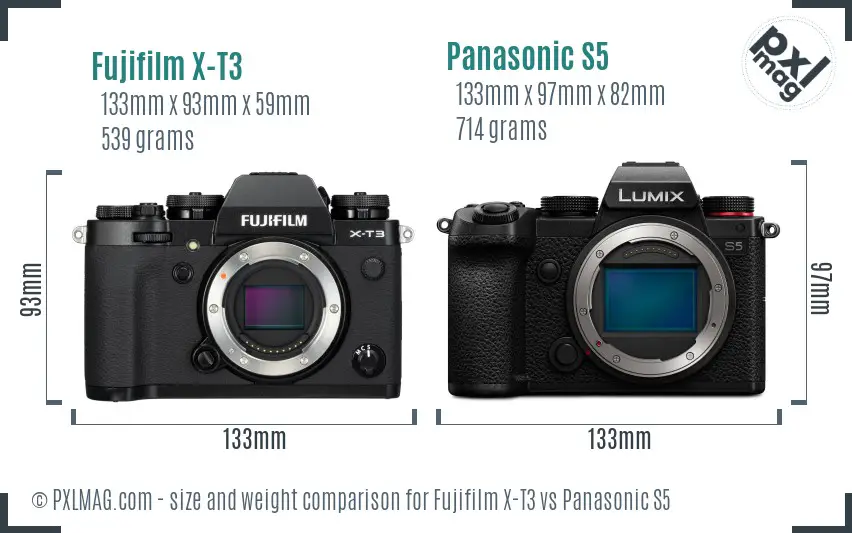 Fujifilm X-T3 vs Panasonic S5 size comparison