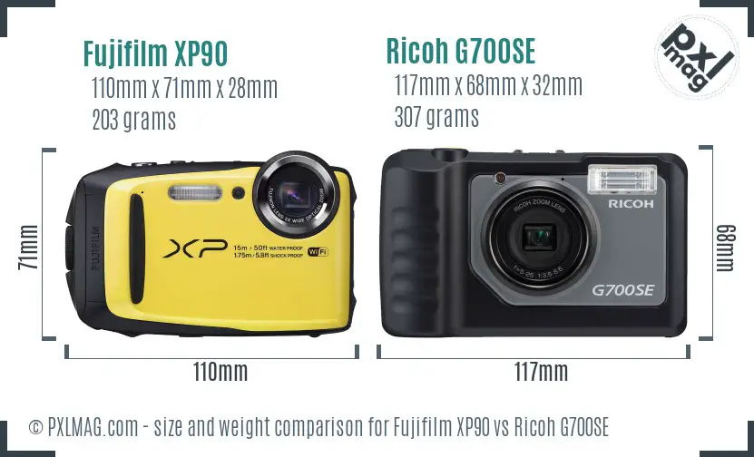 Fujifilm XP90 vs Ricoh G700SE size comparison