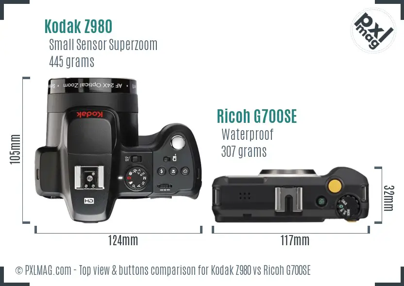 Kodak Z980 vs Ricoh G700SE top view buttons comparison Kodak Z980 vs Ricoh G700SE top view buttons comparison