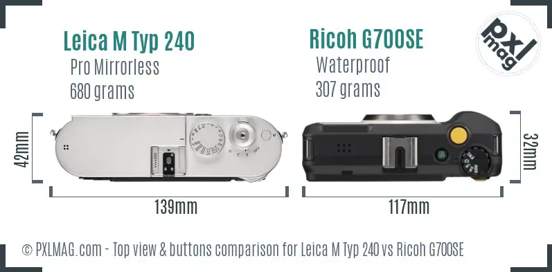 Leica M Typ 240 vs Ricoh G700SE top view buttons comparison Leica M Typ 240 vs Ricoh G700SE top view buttons comparison