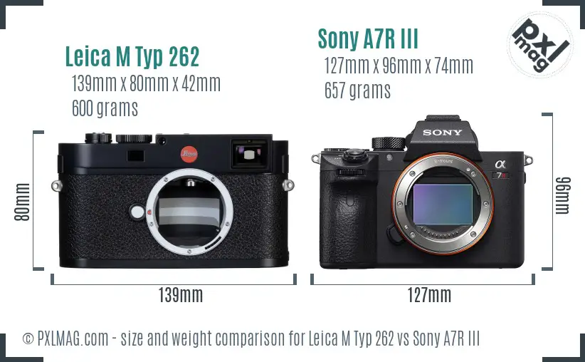 Leica M Typ 262 vs Sony A7R III size comparison