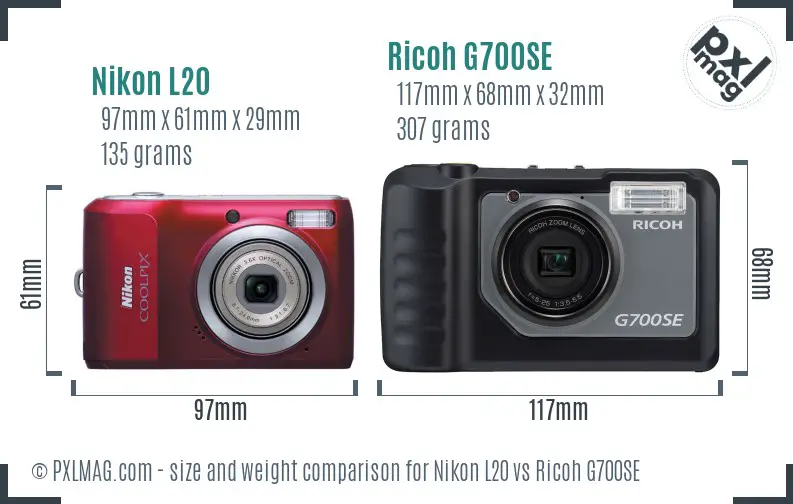 Nikon L20 vs Ricoh G700SE size comparison